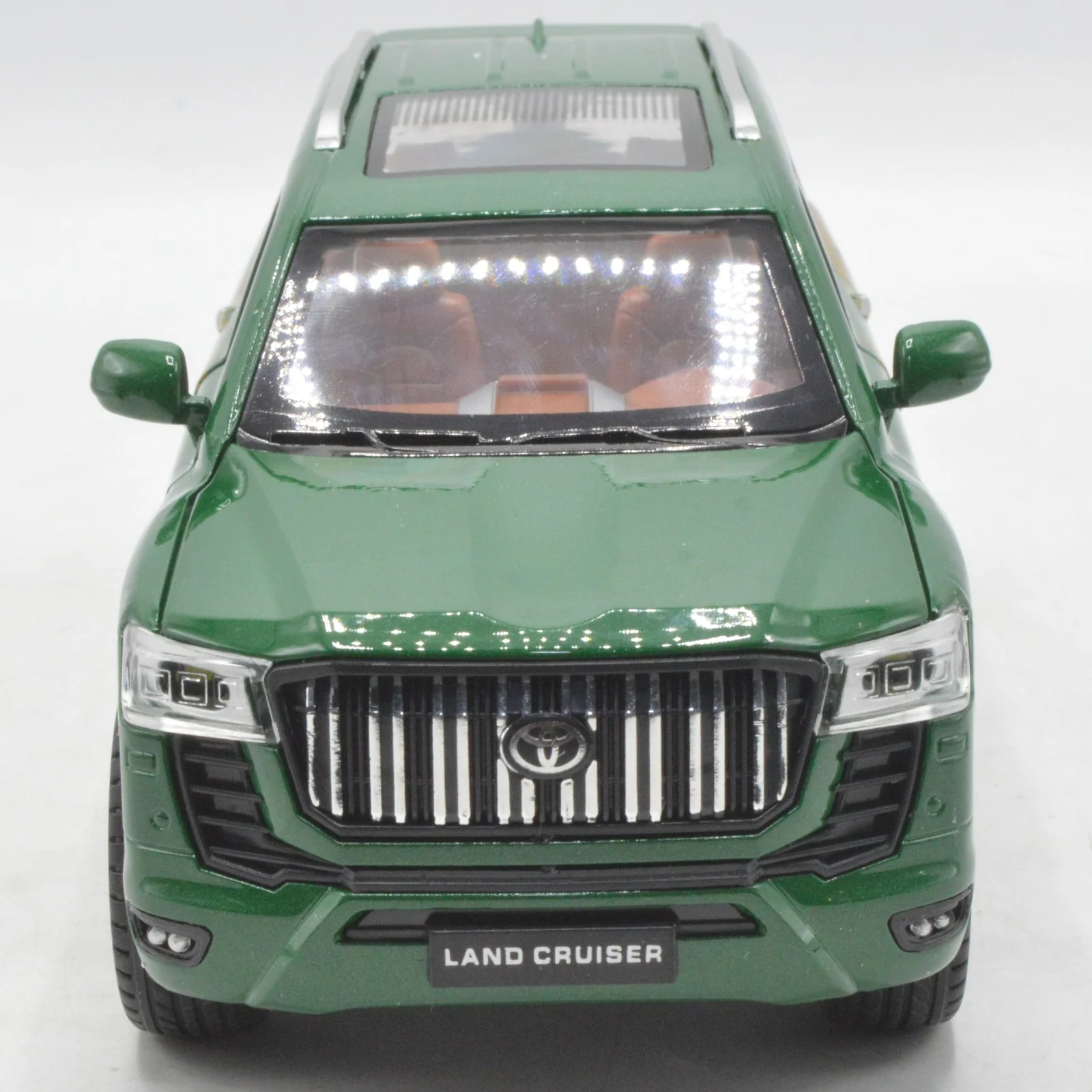 Diecast Land Cruiser Prado Car 1:24 Scale - Image 6