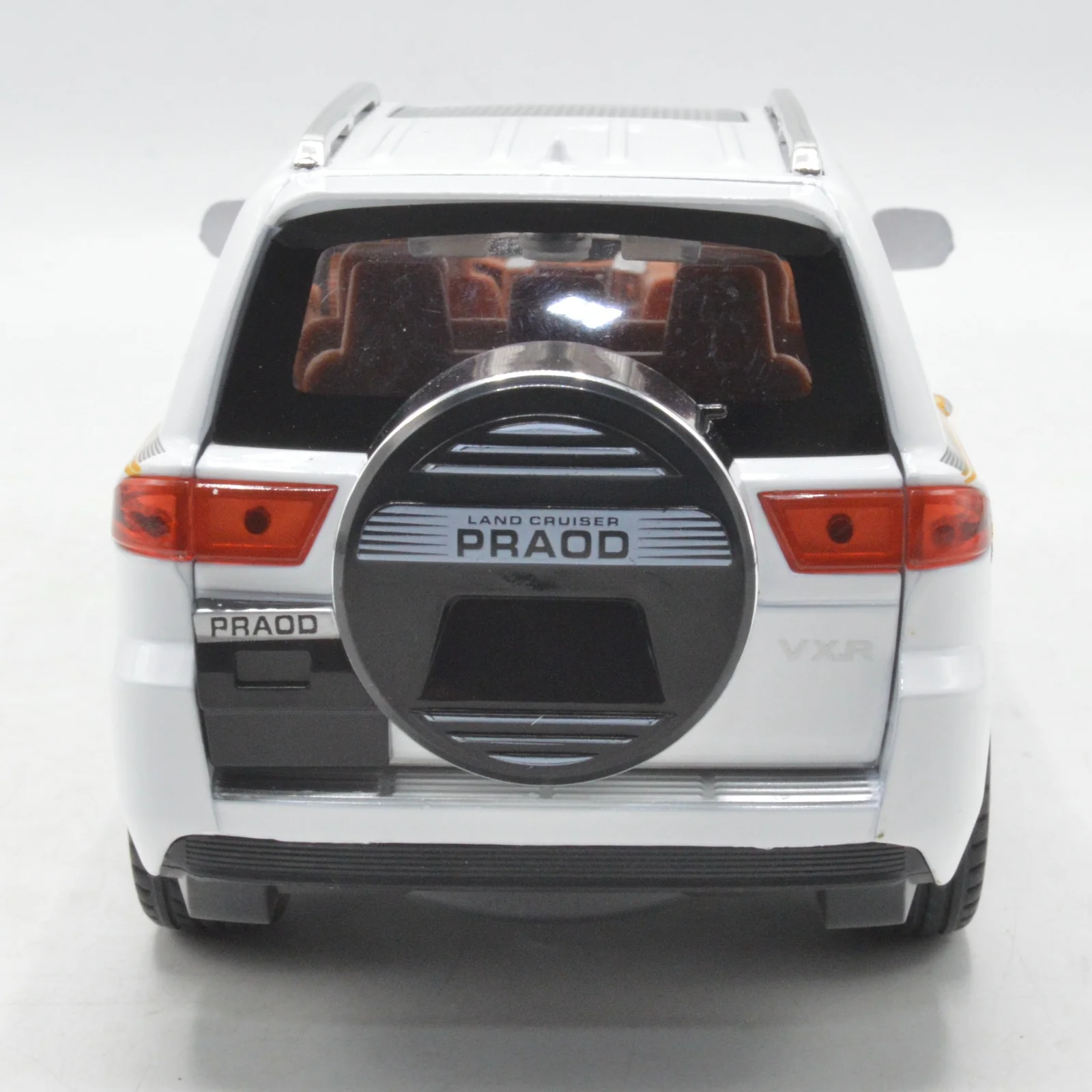Diecast Land Cruiser Prado Car 1:24 Scale - Image 8