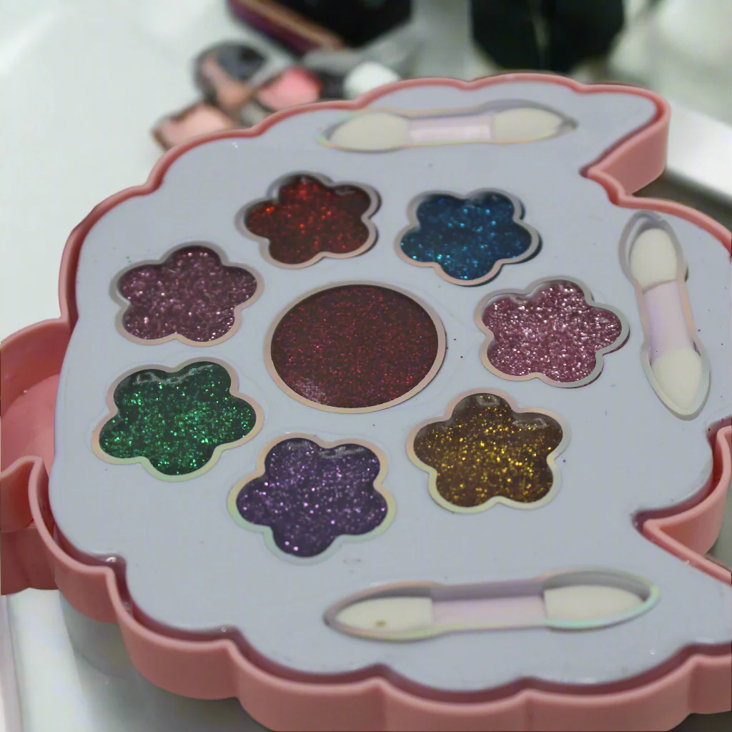 Unicorn Shape Glitter Makeup Kit - Image 4
